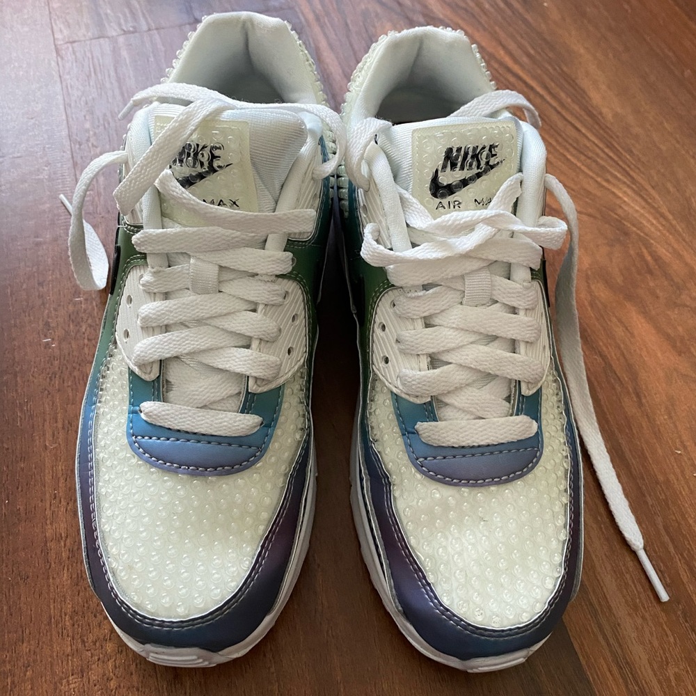 Nike air max 90. Youth 4.5